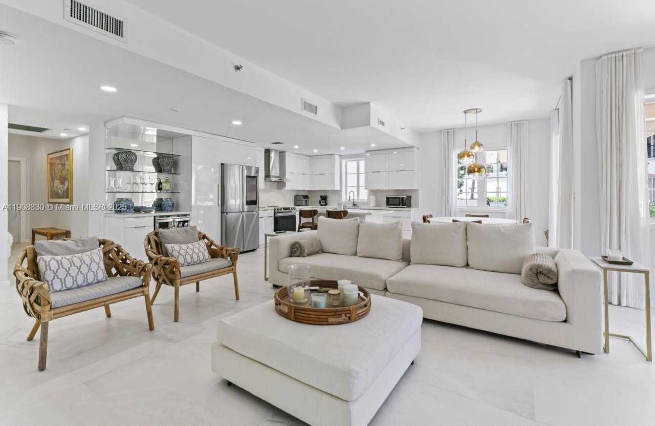 Small Image of 19217 FISHER ISLAND DR #19217, Miami Beach Number 3