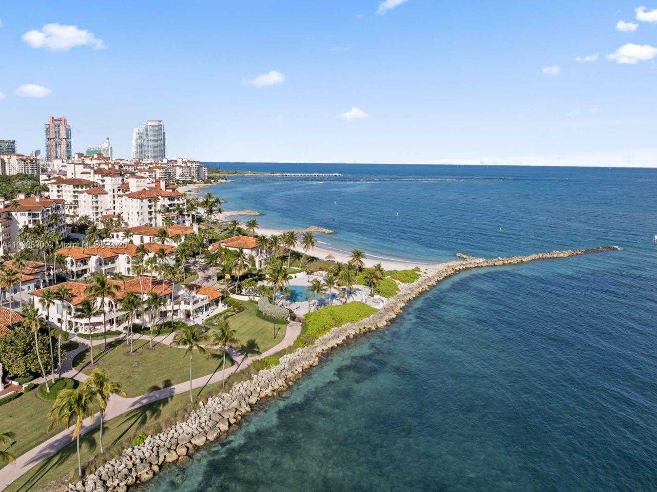 Small Image of 19217 FISHER ISLAND DR #19217, Miami Beach Number 44