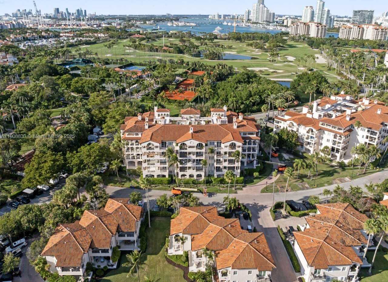 Small Image of 19217 FISHER ISLAND DR #19217, Miami Beach Number 47