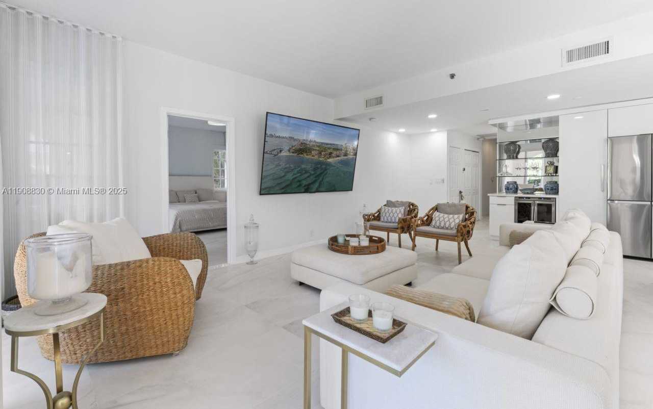 Small Image of 19217 FISHER ISLAND DR #19217, Miami Beach Number 8