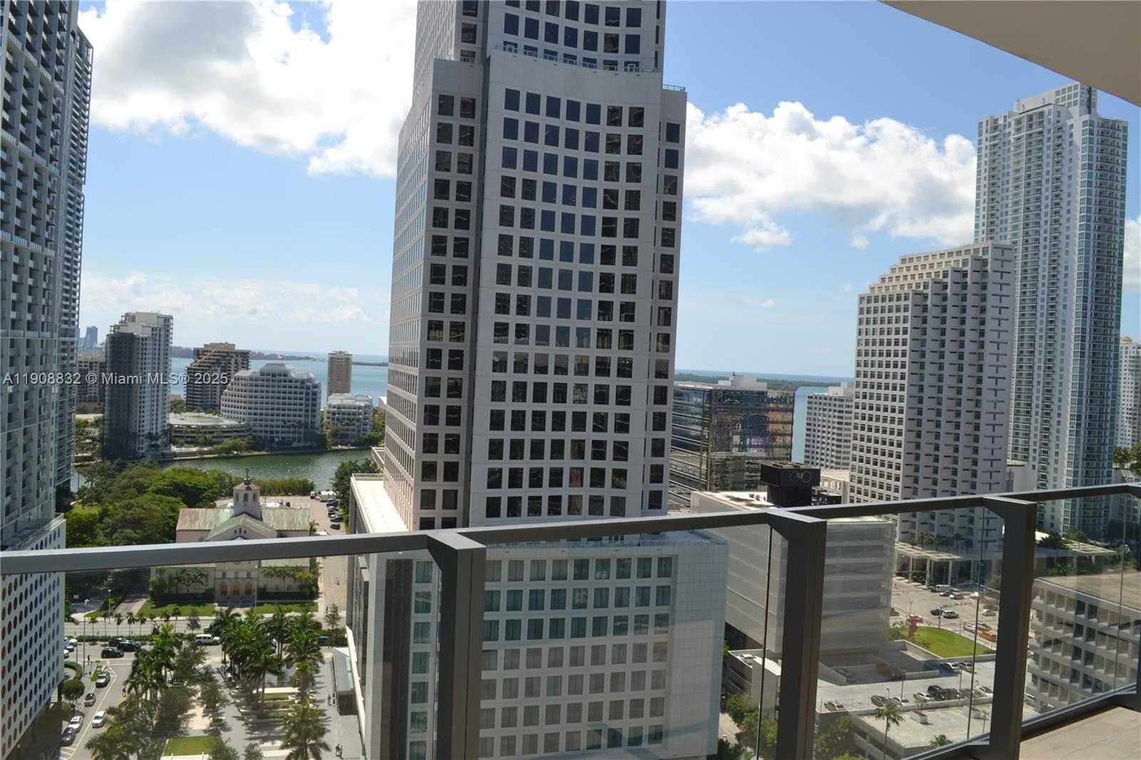 Small Image of 68 SOUTH EAST 6TH ST #1709, Miami Number 25