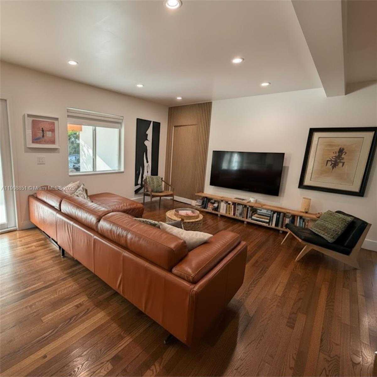 Small Image of 1345 SOUTH WEST 60TH CT, West Miami Number 11