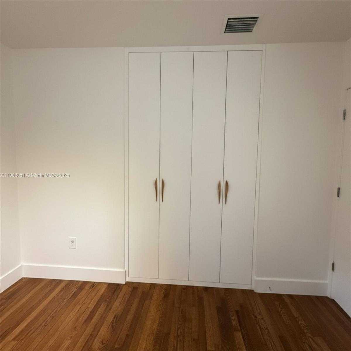 Small Image of 1345 SOUTH WEST 60TH CT, West Miami Number 18