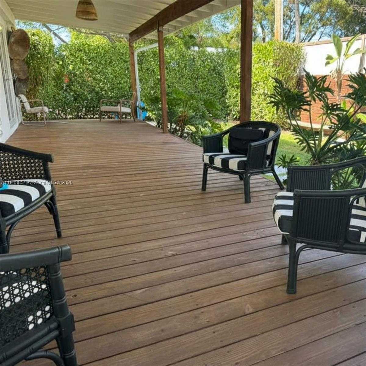 Small Image of 1345 SOUTH WEST 60TH CT, West Miami Number 3