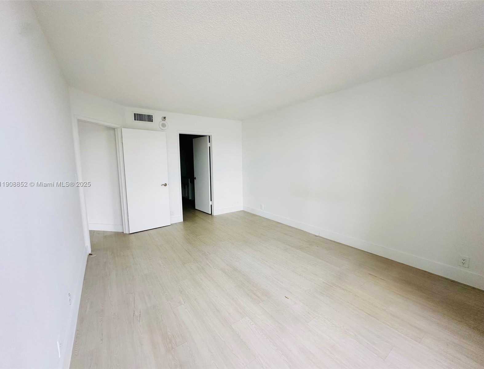 Small Image of 19101 NORTH EAST 36TH CT #709, Aventura Number 5