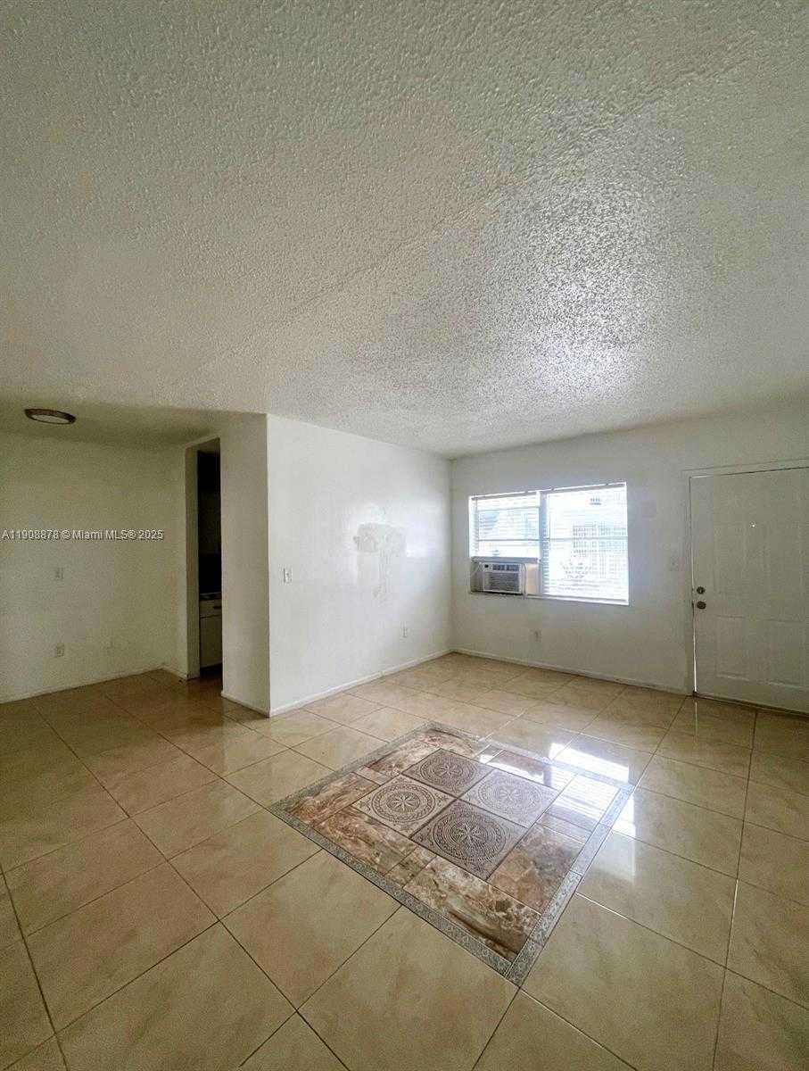Small Image of 7271 GARY AVE #3, Miami Beach Number 3