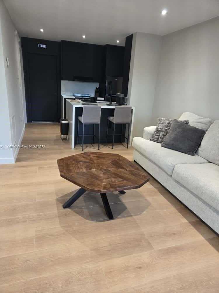 Small Image of 10824 NORTH KENDALL DR #S28, Miami Number 10