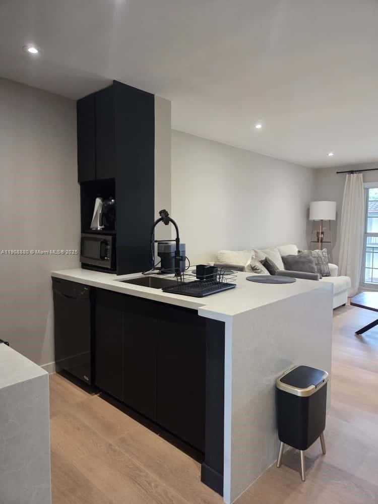 Small Image of 10824 NORTH KENDALL DR #S28, Miami Number 14