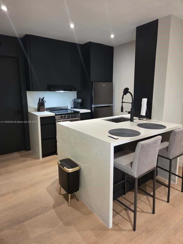 Small Image of 10824 NORTH KENDALL DR #S28, Miami Number 15