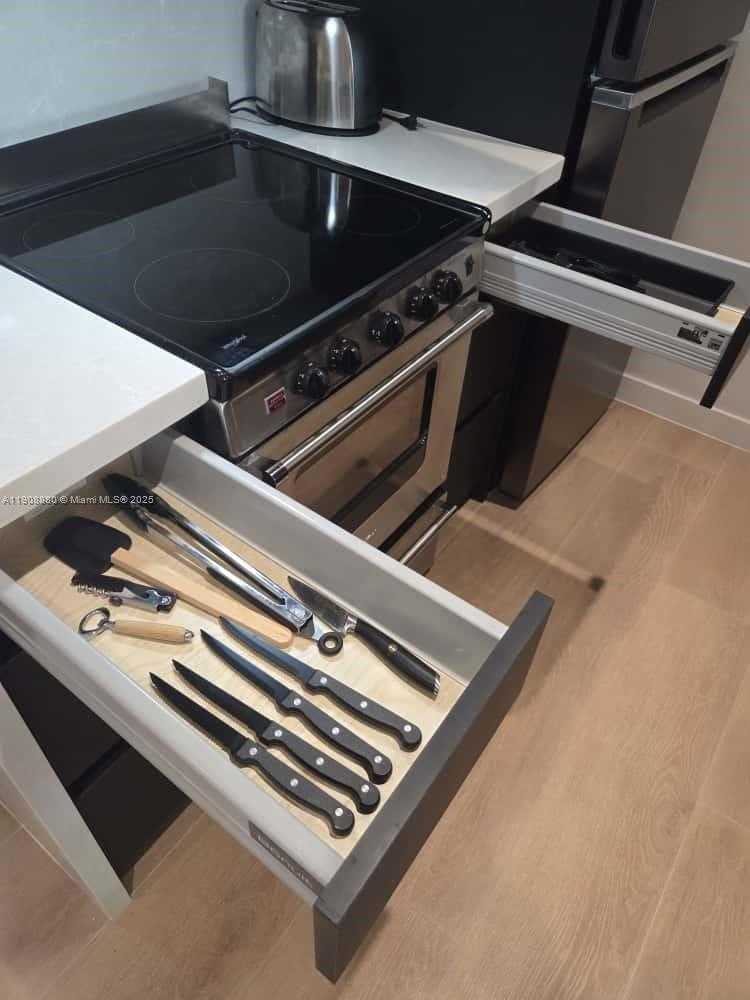 Small Image of 10824 NORTH KENDALL DR #S28, Miami Number 19