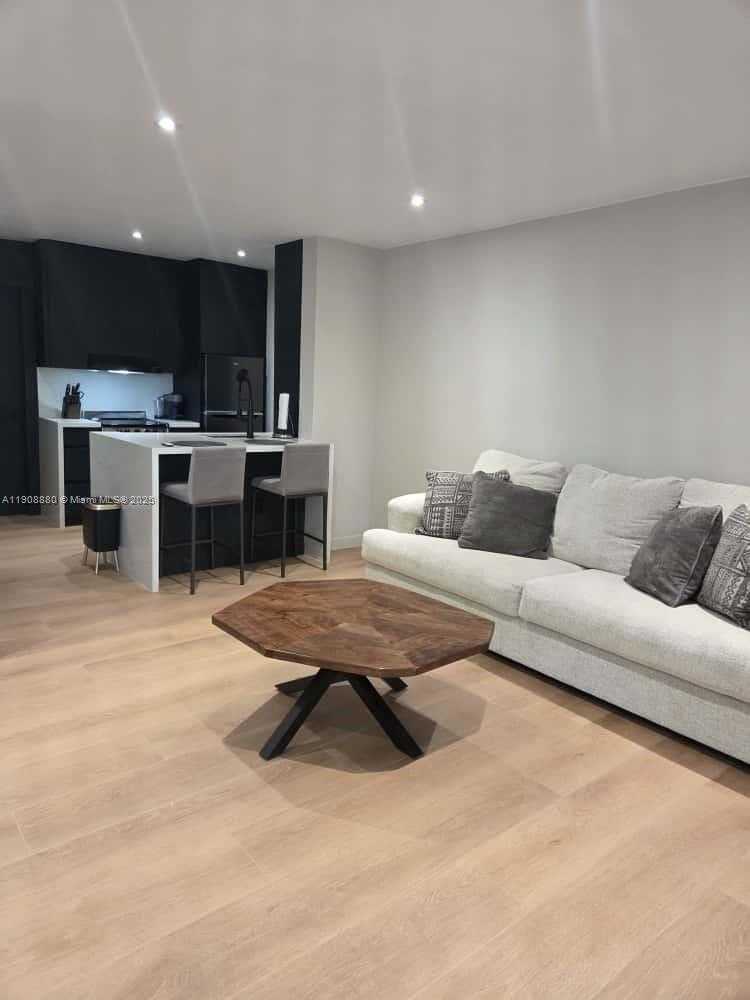 Small Image of 10824 NORTH KENDALL DR #S28, Miami Number 7