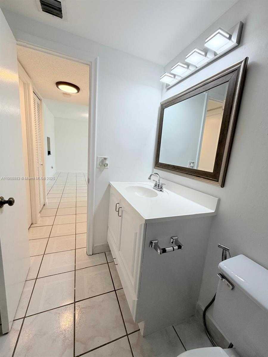 Small Image of 7815 CAMINO REAL #I 314, Miami Number 9