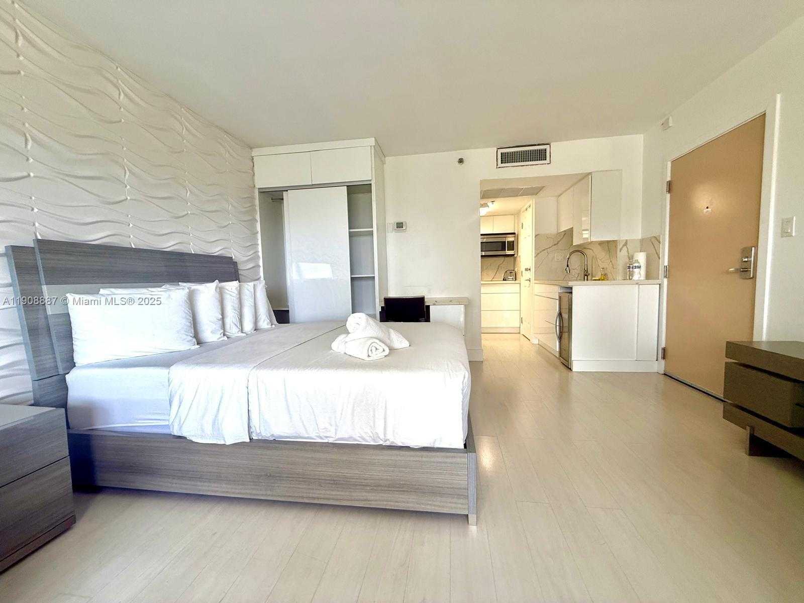 Small Image of 19201 COLLINS AVE #309, Sunny Isles Beach Number 24