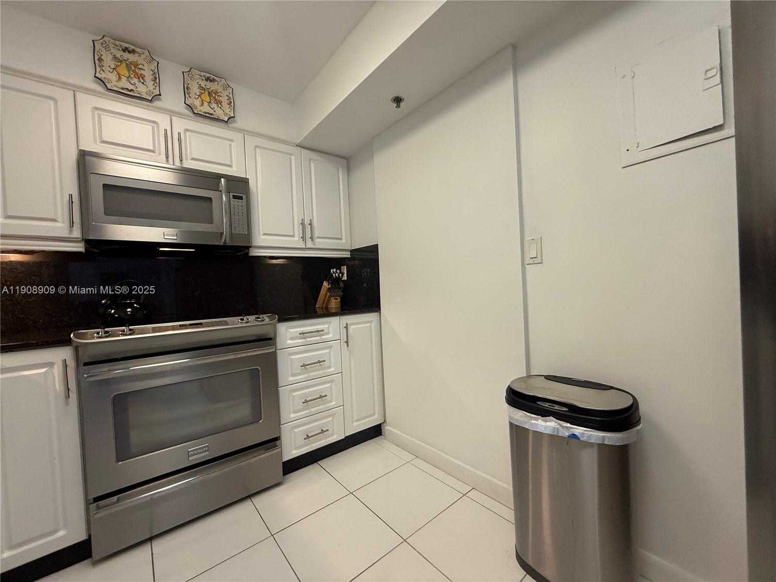Small Image of 9511 COLLINS AVE #1208, Surfside Number 16