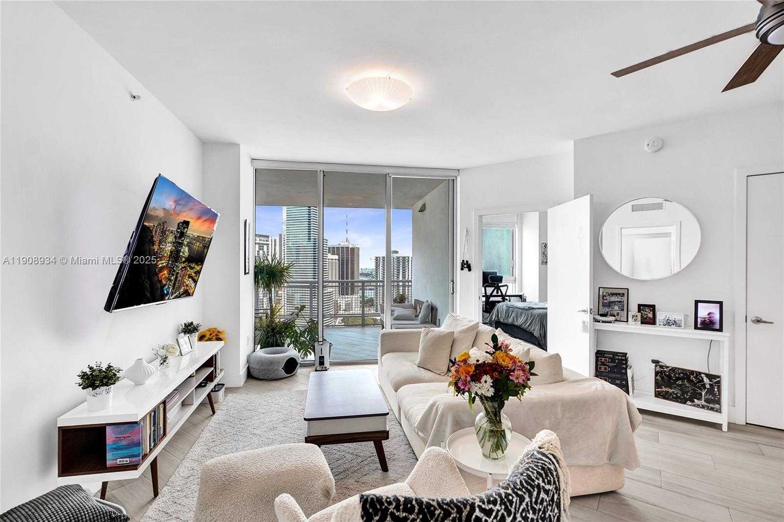 Small Image of 350 SOUTH MIAMI AVE #3205, Miami Number 1