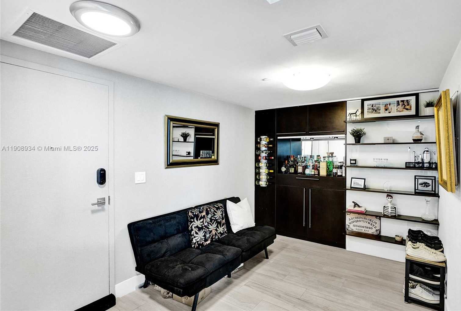 Small Image of 350 SOUTH MIAMI AVE #3205, Miami Number 4