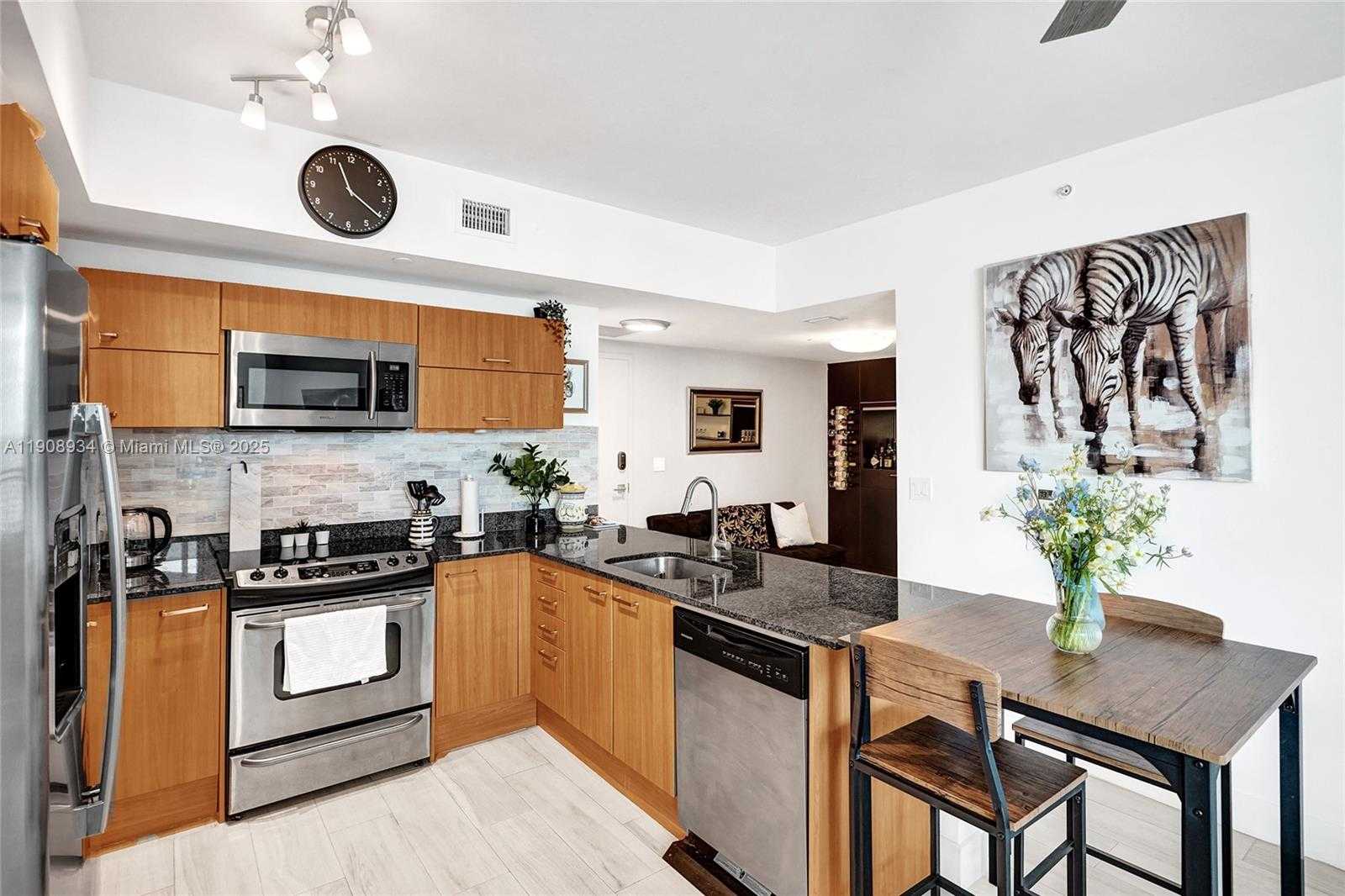 Small Image of 350 SOUTH MIAMI AVE #3205, Miami Number 5