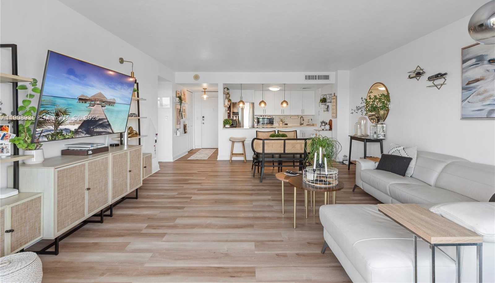 Small Image of 2451 BRICKELL AVE #16K, Miami Number 14