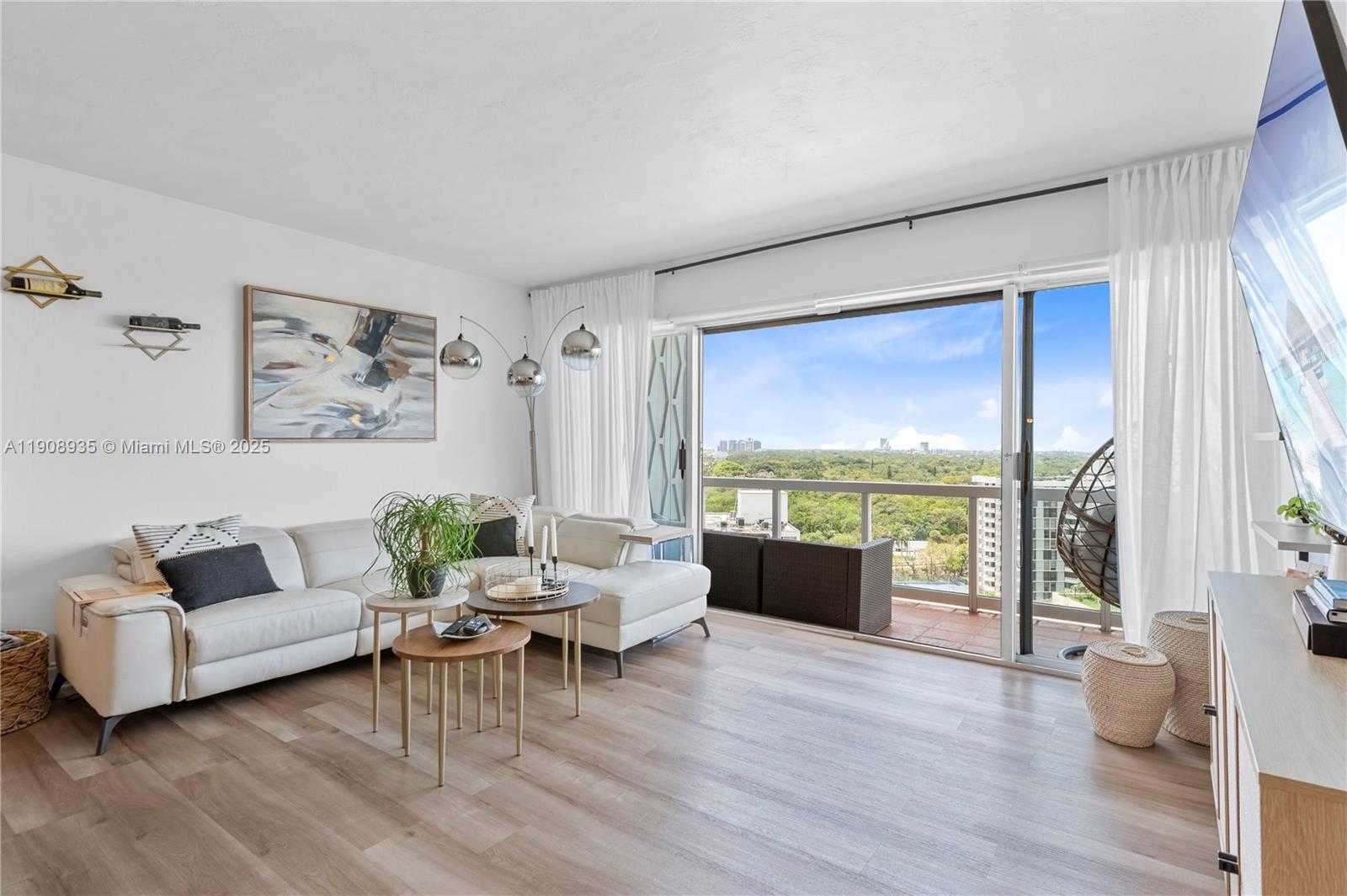 Small Image of 2451 BRICKELL AVE #16K, Miami Number 9