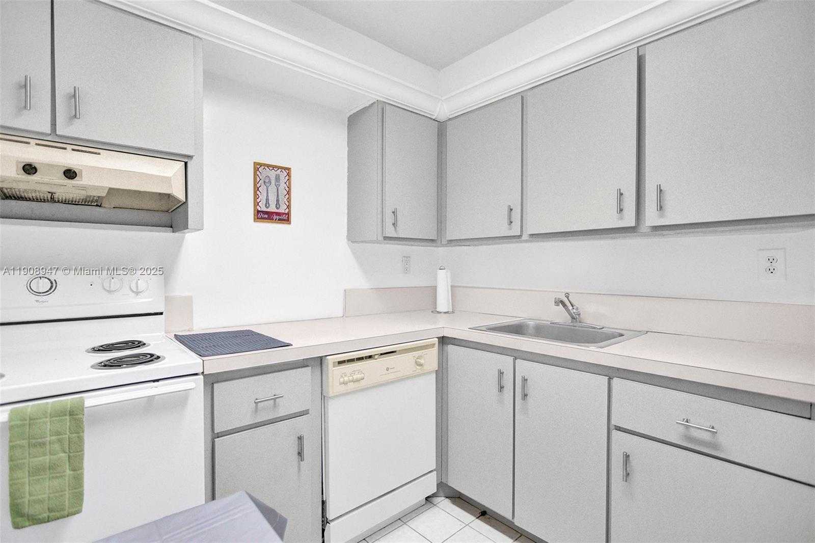 Small Image of 200 172ND ST #514, Sunny Isles Beach Number 14