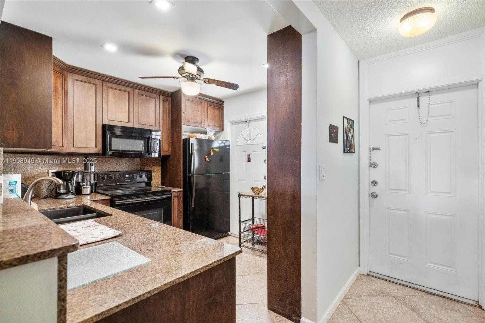 Small Image of 609 NORTH EAST 14TH AVE #105, Hallandale Beach Number 11