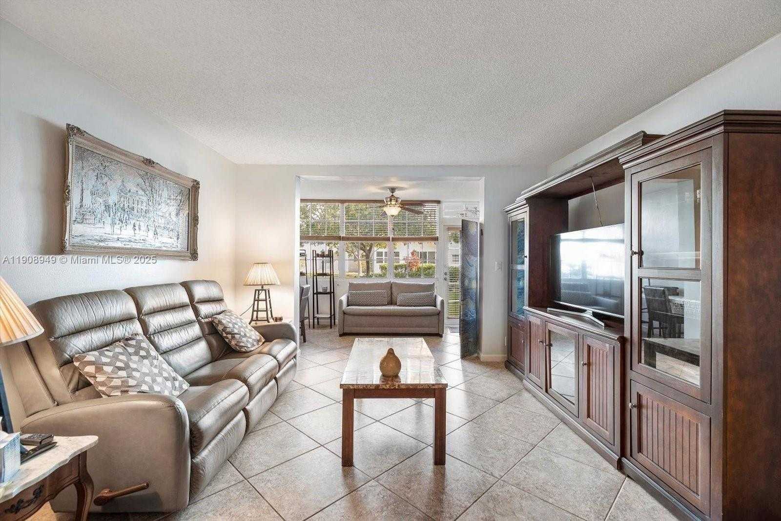 Small Image of 609 NORTH EAST 14TH AVE #105, Hallandale Beach Number 3