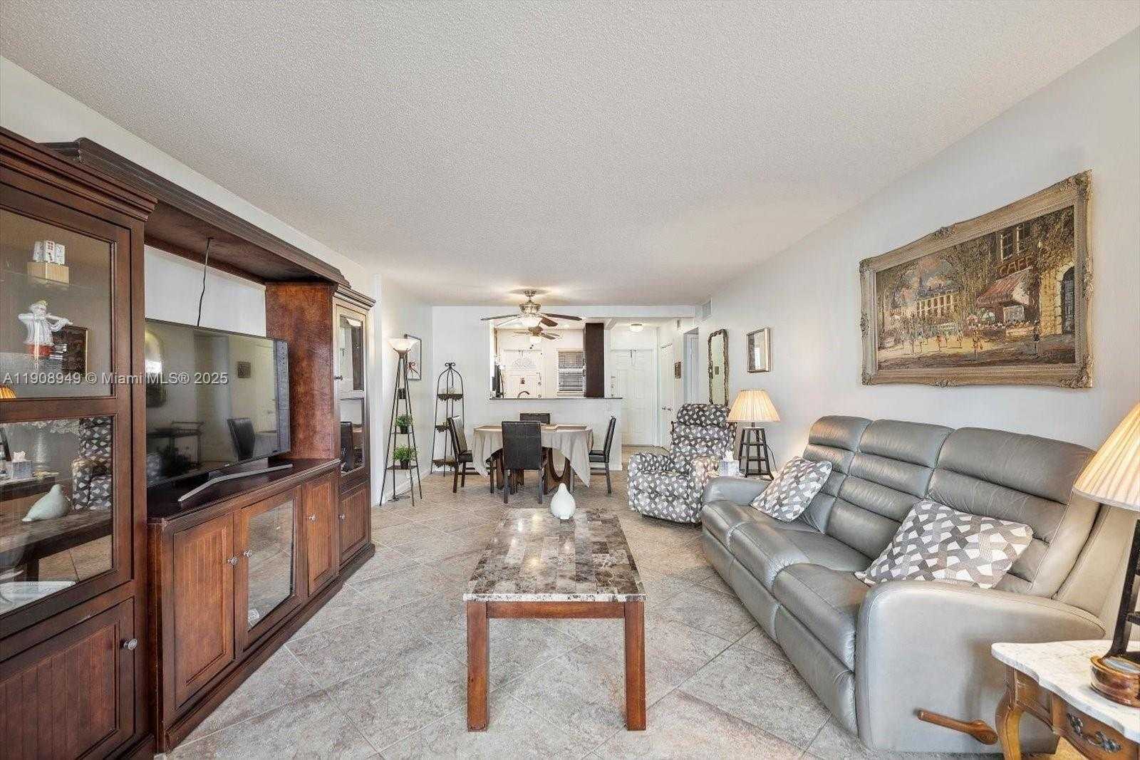 Small Image of 609 NORTH EAST 14TH AVE #105, Hallandale Beach Number 6