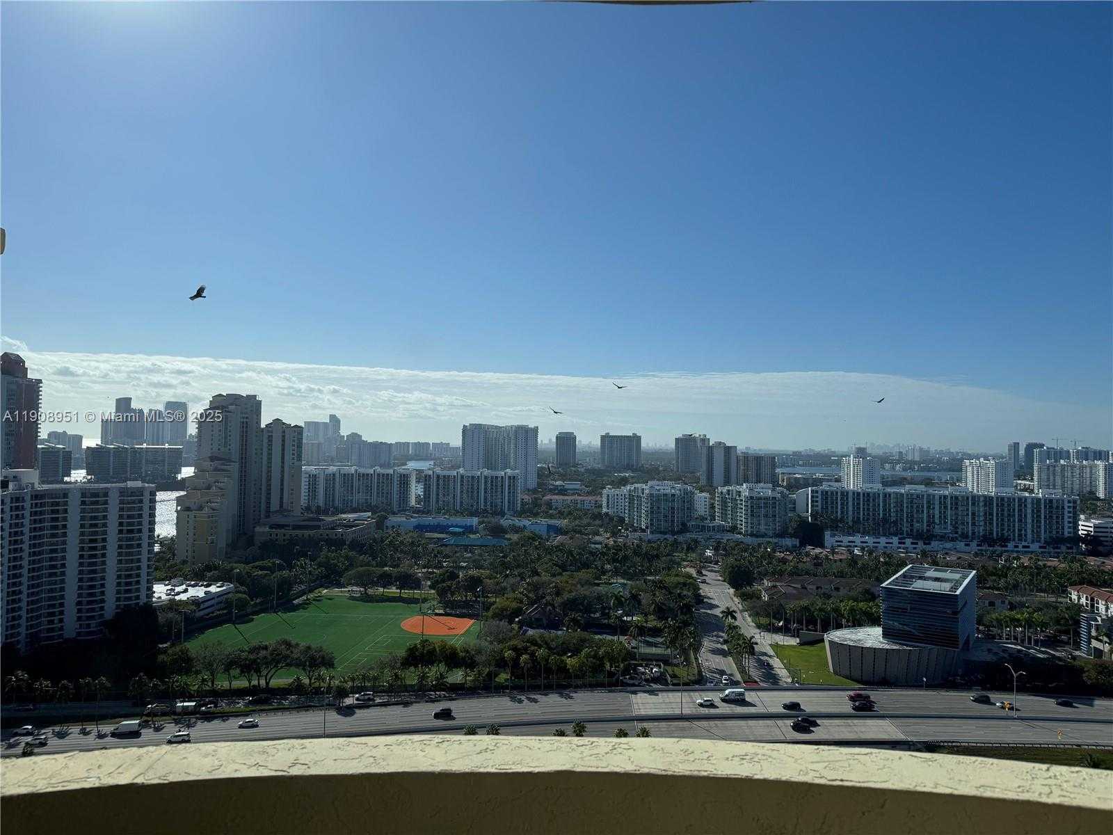 Small Image of 19501 WEST COUNTRY CLUB DR #PH-06, Aventura Number 11