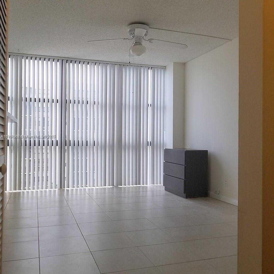 Small Image of 17021 NORTH BAY RD #728, Sunny Isles Beach Number 13