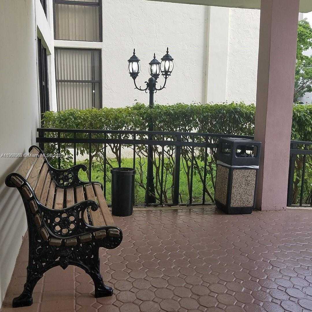 Small Image of 17021 NORTH BAY RD #728, Sunny Isles Beach Number 28