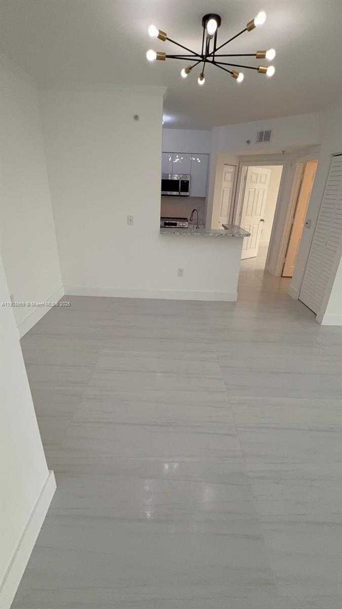 Small Image of 17100 NORTH BAY RD #1617, Sunny Isles Beach Number 2