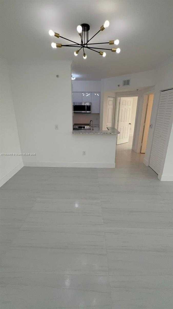 Small Image of 17100 NORTH BAY RD #1617, Sunny Isles Beach Number 6