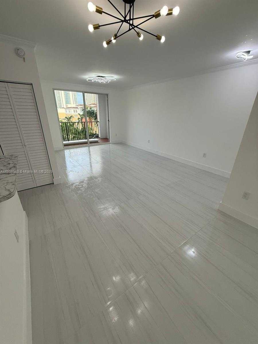 Small Image of 17100 NORTH BAY RD #1617, Sunny Isles Beach Number 7