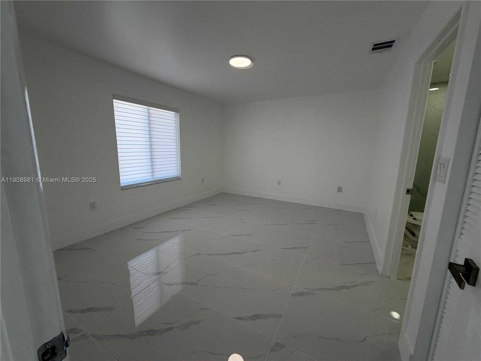 Small Image of 9104 NORTH WEST 120TH ST #143, Hialeah Gardens Number 11
