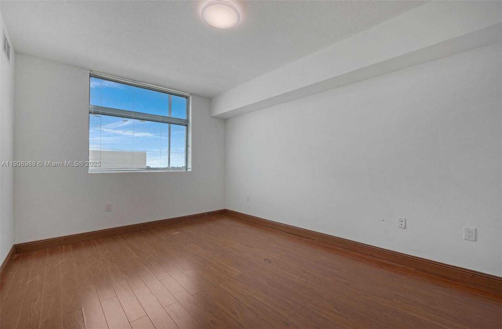 Small Image of 140 SOUTH DIXIE HWY #533, Hollywood Number 8