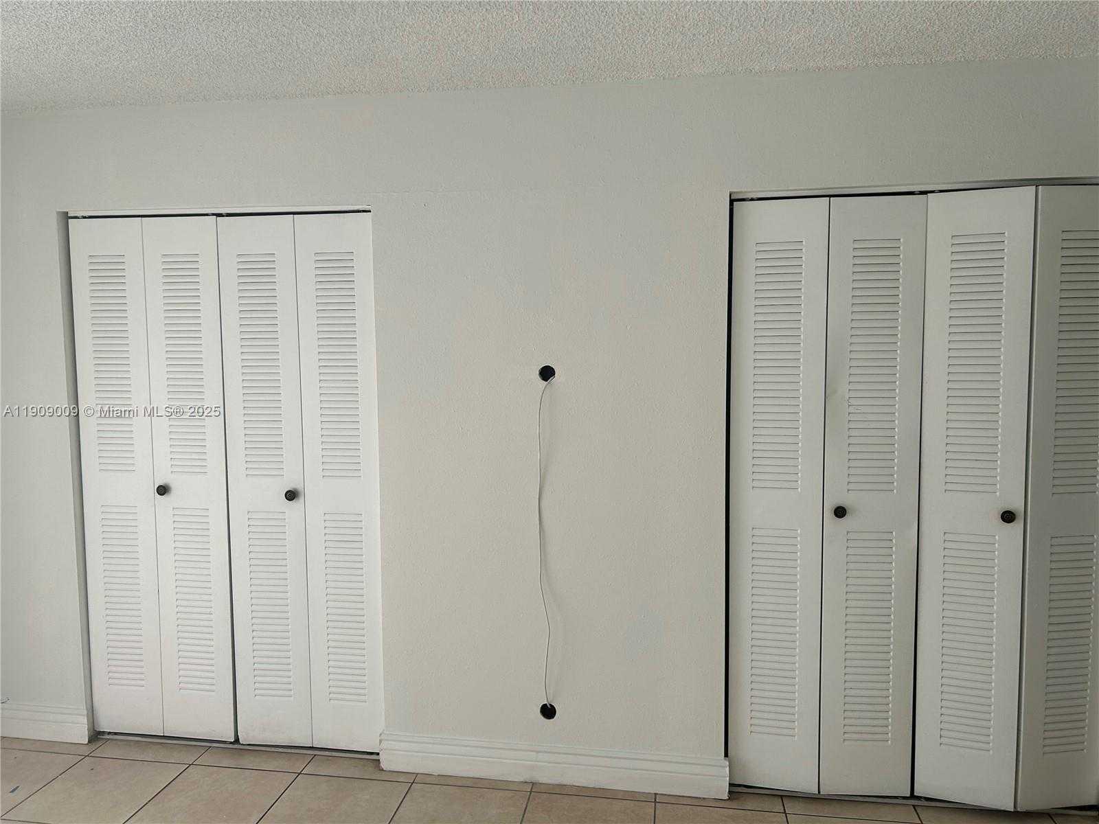 Small Image of 17911 NORTH WEST 68TH AVE #O210, Hialeah Number 3