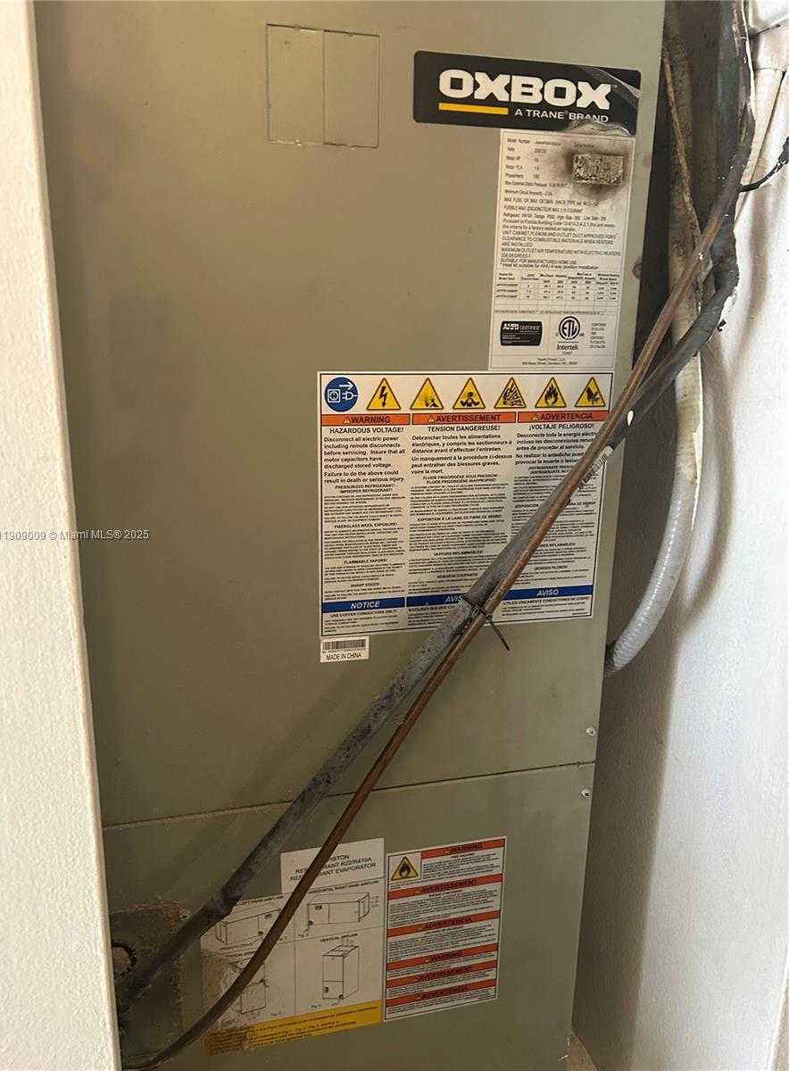 Small Image of 17911 NORTH WEST 68TH AVE #O210, Hialeah Number 8