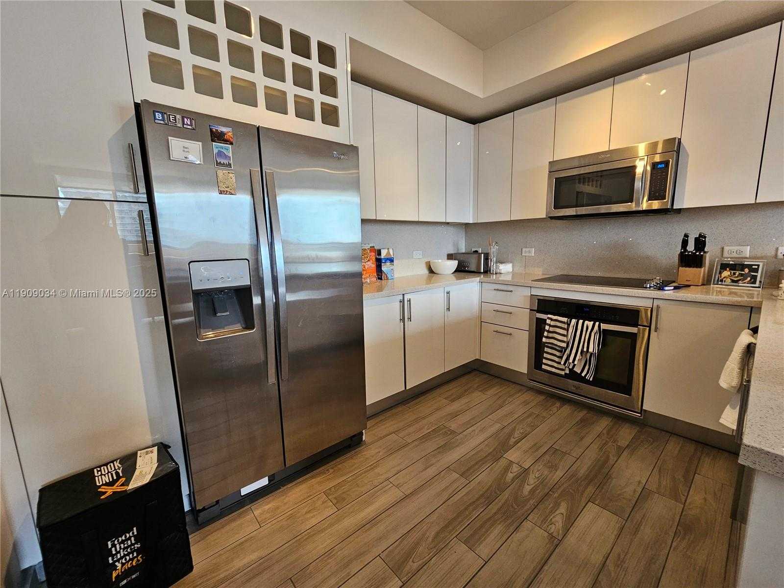 Small Image of 999 SOUTH WEST 1ST AVE #3004, Miami Number 16