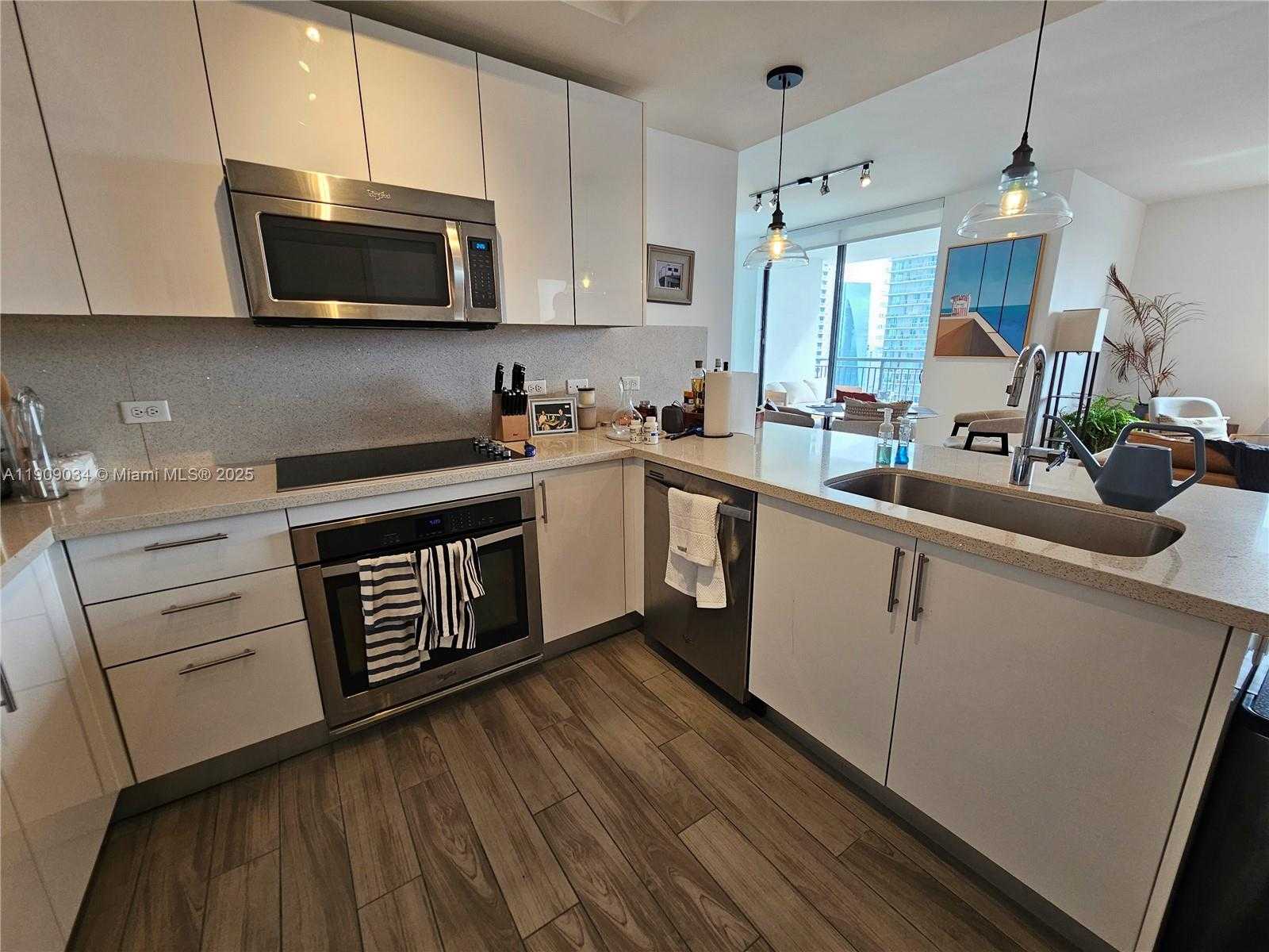 Small Image of 999 SOUTH WEST 1ST AVE #3004, Miami Number 17