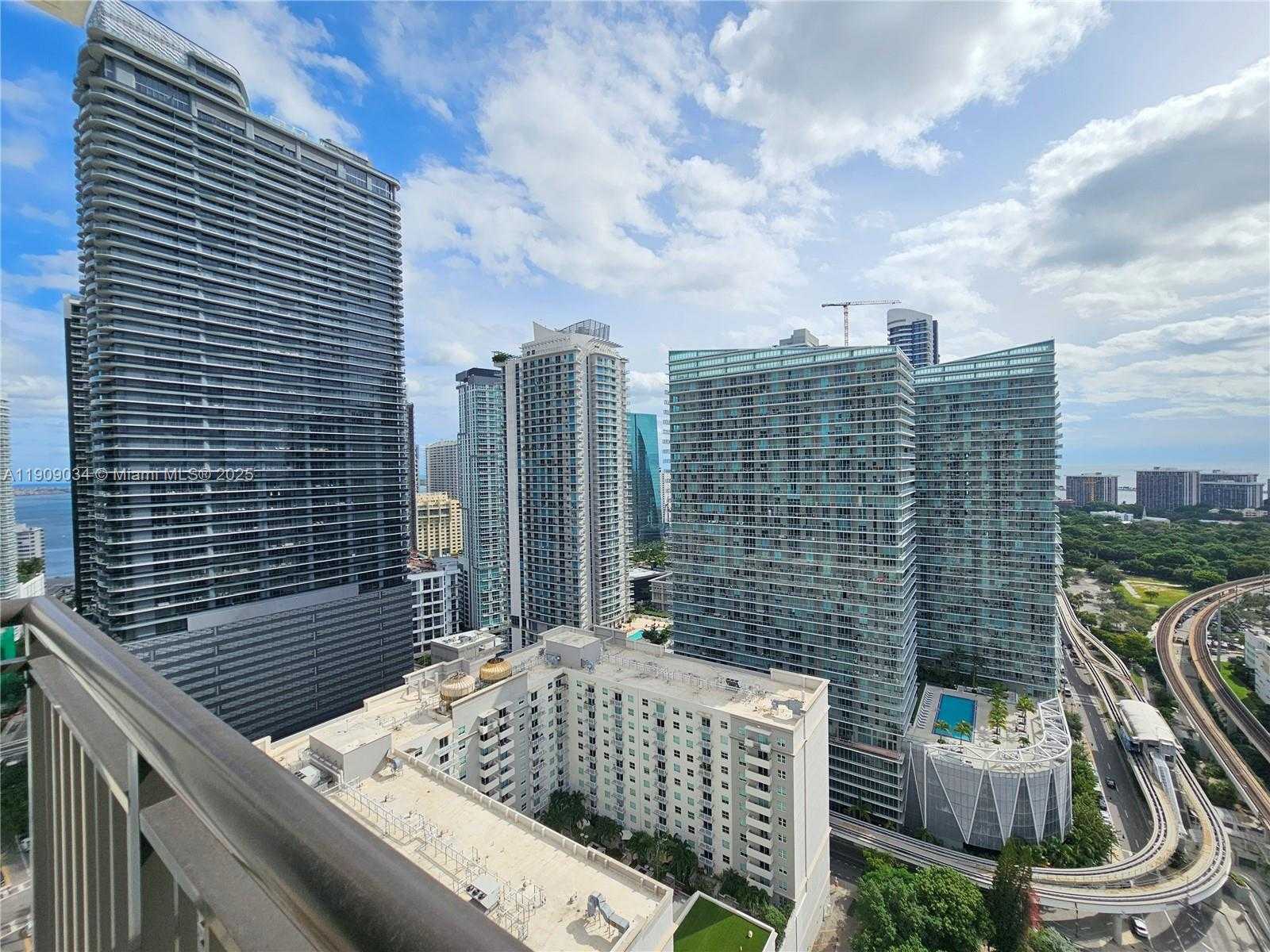 Small Image of 999 SOUTH WEST 1ST AVE #3004, Miami Number 22