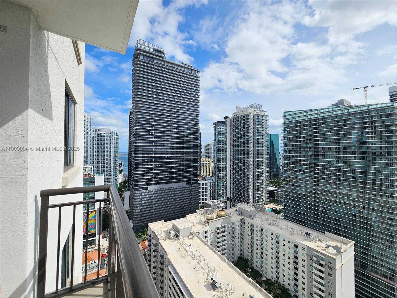 Small Image of 999 SOUTH WEST 1ST AVE #3004, Miami Number 23