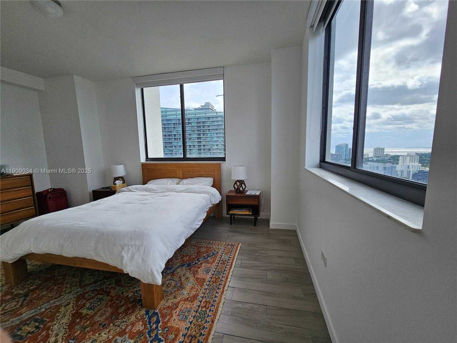 Small Image of 999 SOUTH WEST 1ST AVE #3004, Miami Number 5