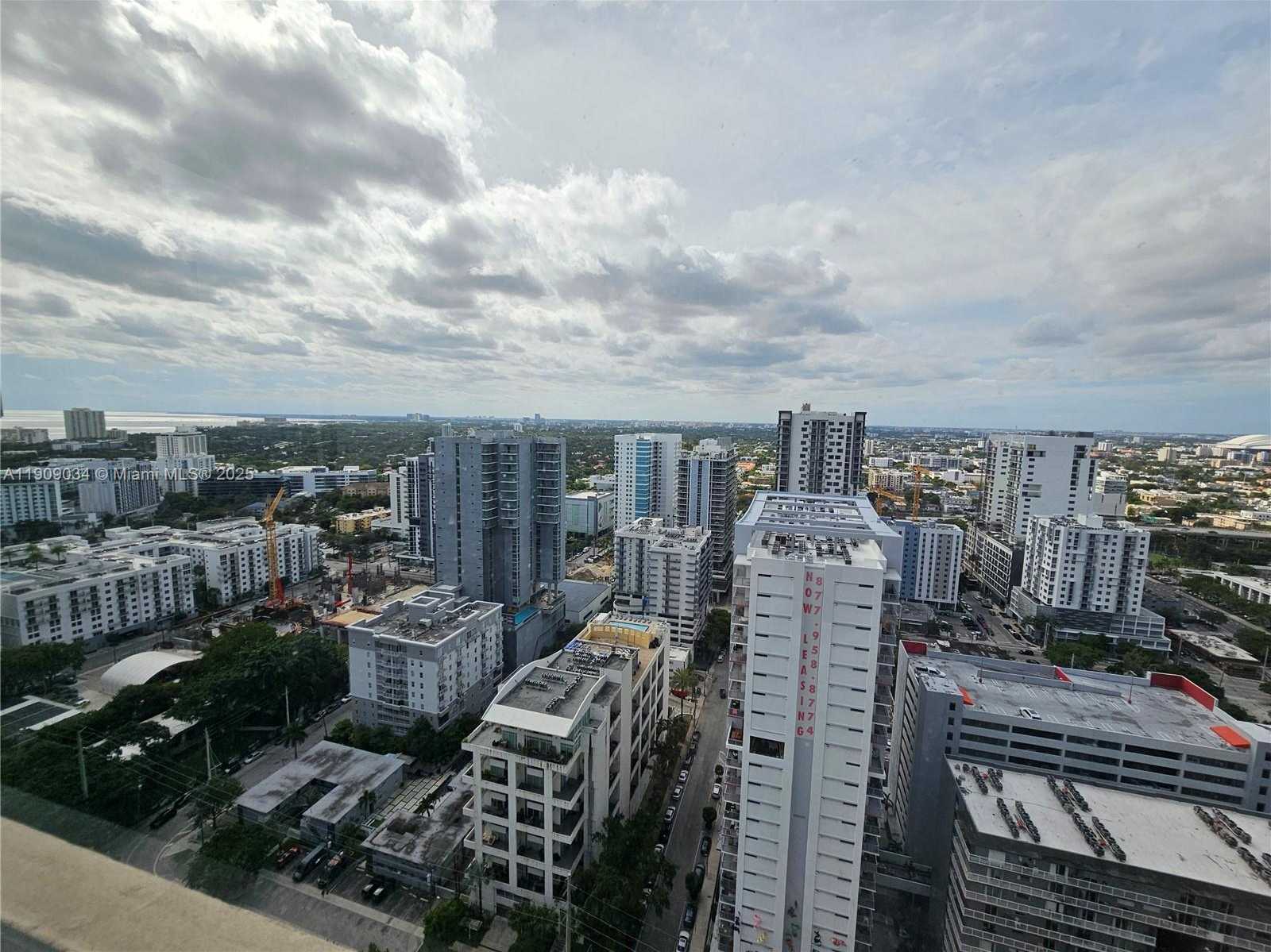 Small Image of 999 SOUTH WEST 1ST AVE #3004, Miami Number 7