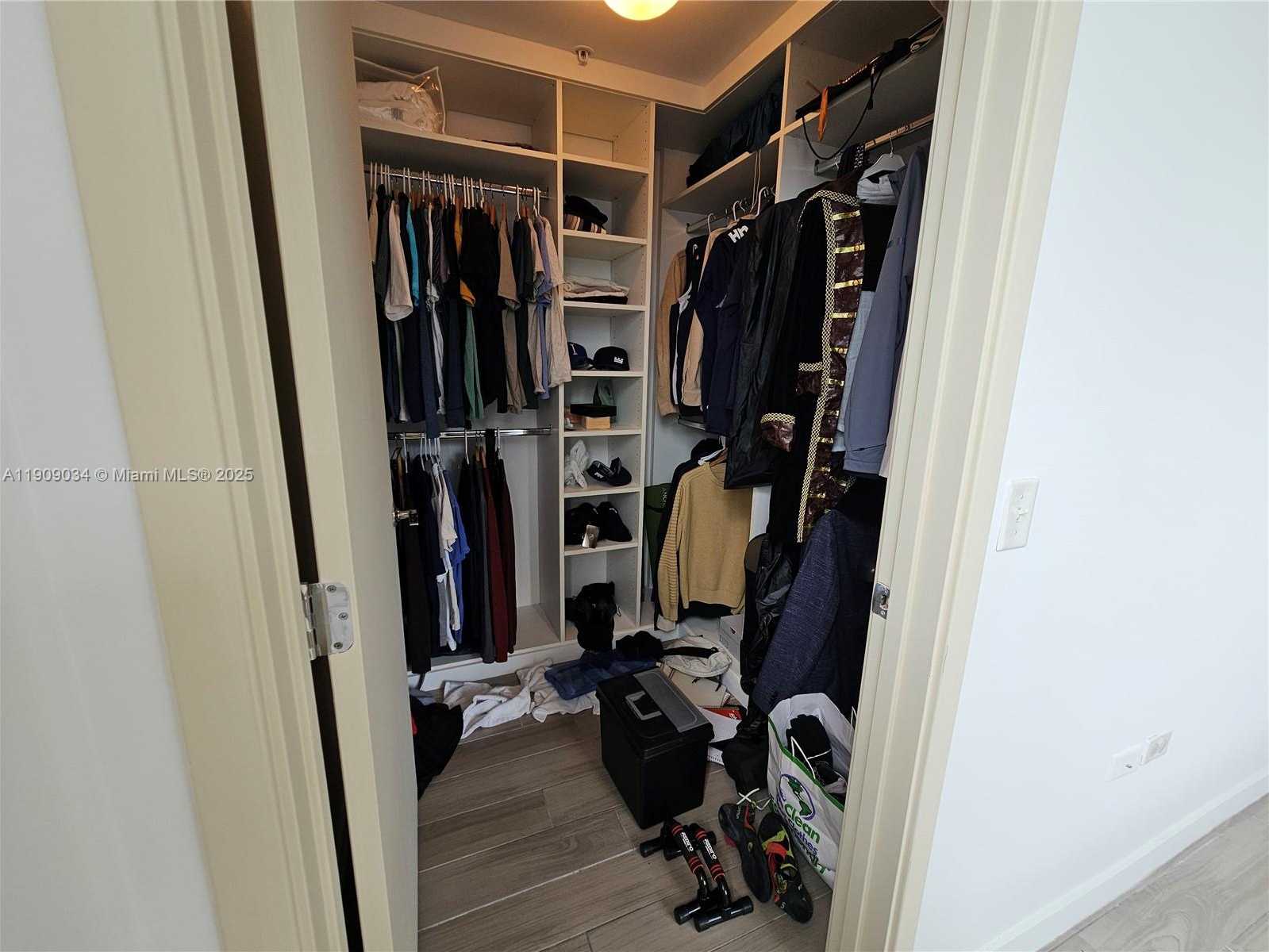 Small Image of 999 SOUTH WEST 1ST AVE #3004, Miami Number 8