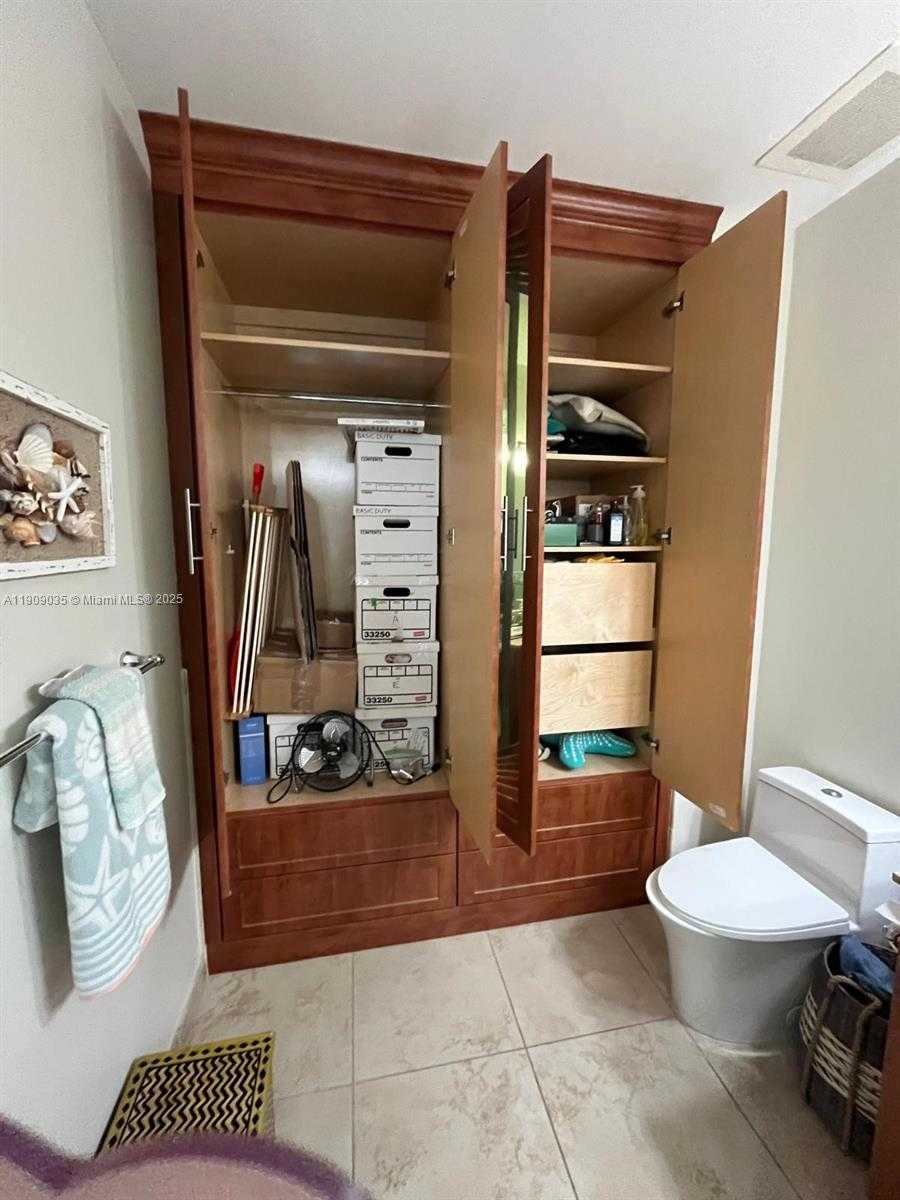 Small Image of 1300 PONCE DE LEON BLVD #1108, Coral Gables Number 23