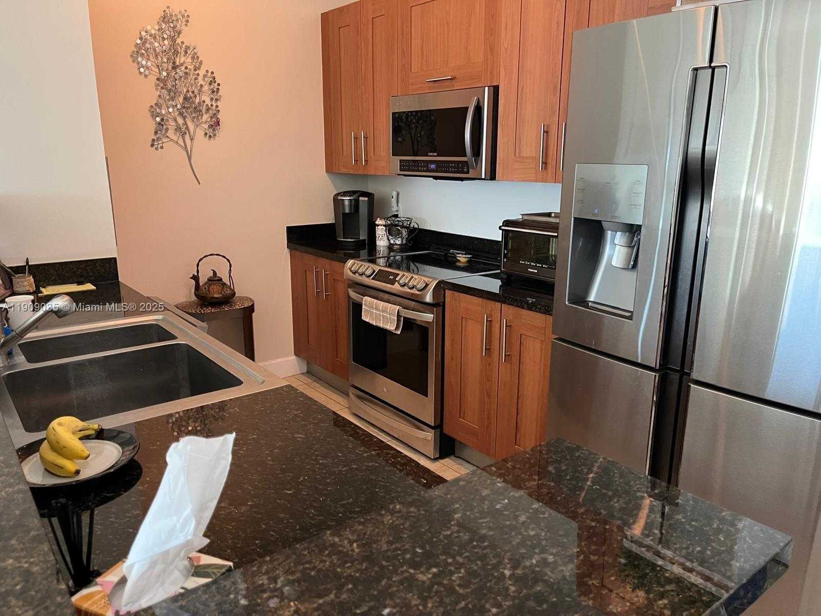 Small Image of 1300 PONCE DE LEON BLVD #1108, Coral Gables Number 5