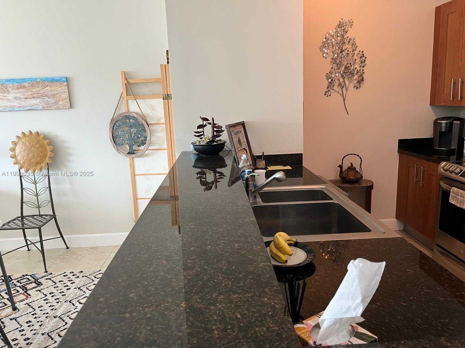 Small Image of 1300 PONCE DE LEON BLVD #1108, Coral Gables Number 7