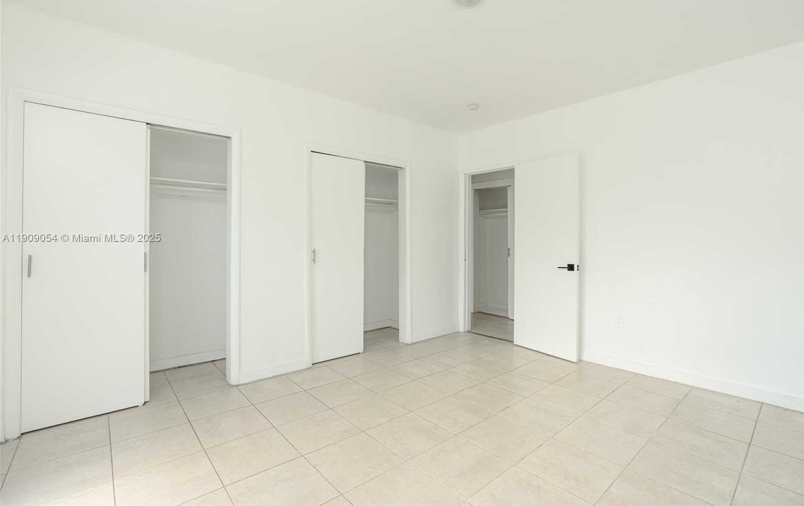 Small Image of 7311 GARY AVE #21, Miami Beach Number 6