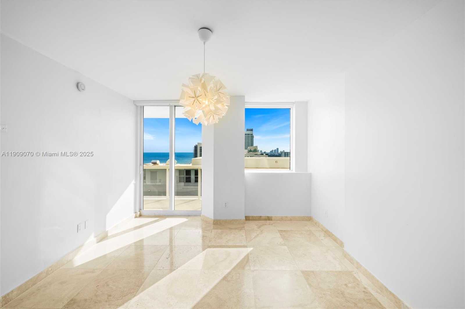 Small Image of 4775 COLLINS AVE #1903, Miami Beach Number 31