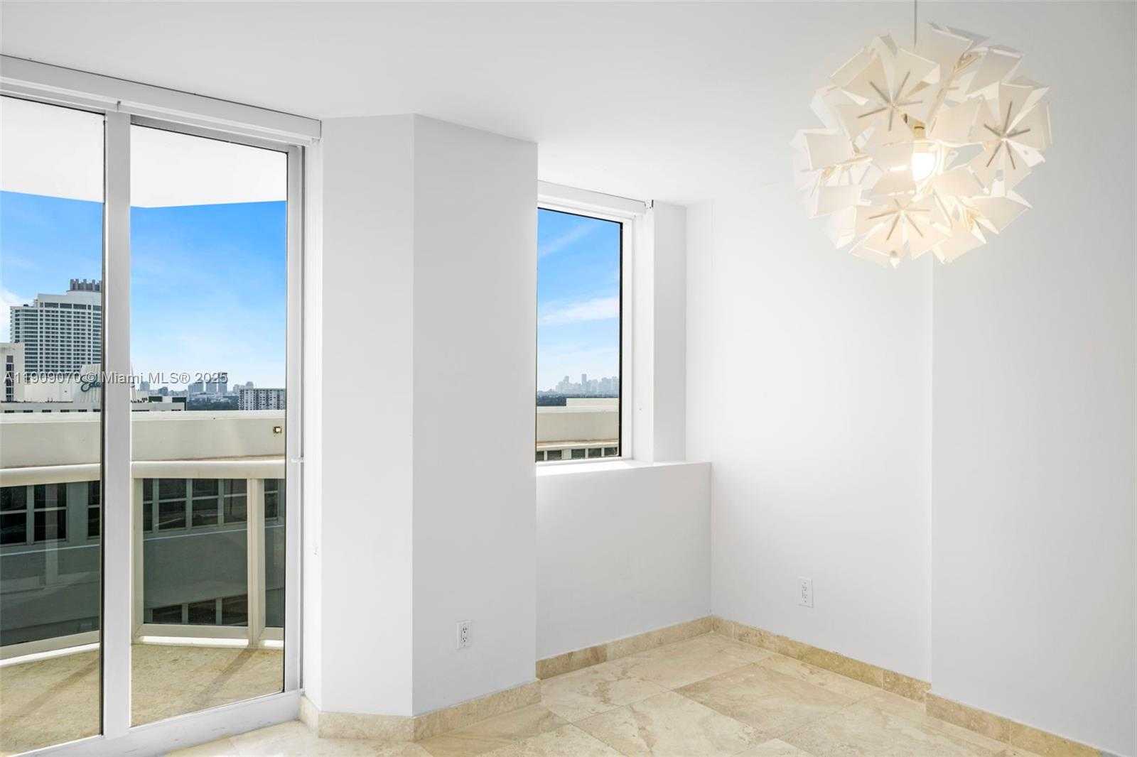 Small Image of 4775 COLLINS AVE #1903, Miami Beach Number 32